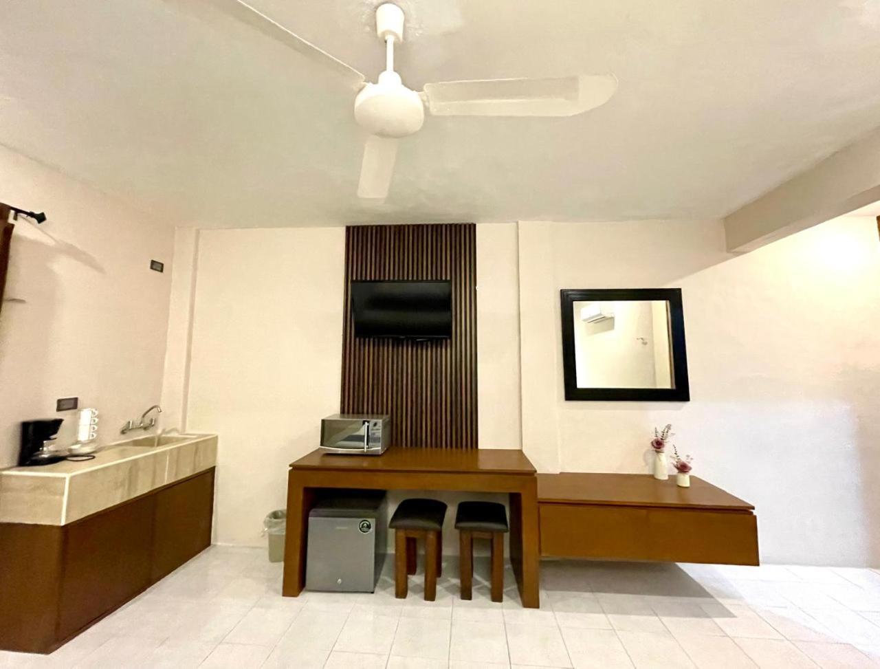פרוגרסו Hotel Baroni מראה חיצוני תמונה