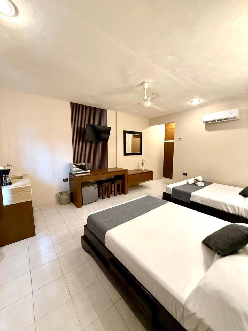 פרוגרסו Hotel Baroni מראה חיצוני תמונה